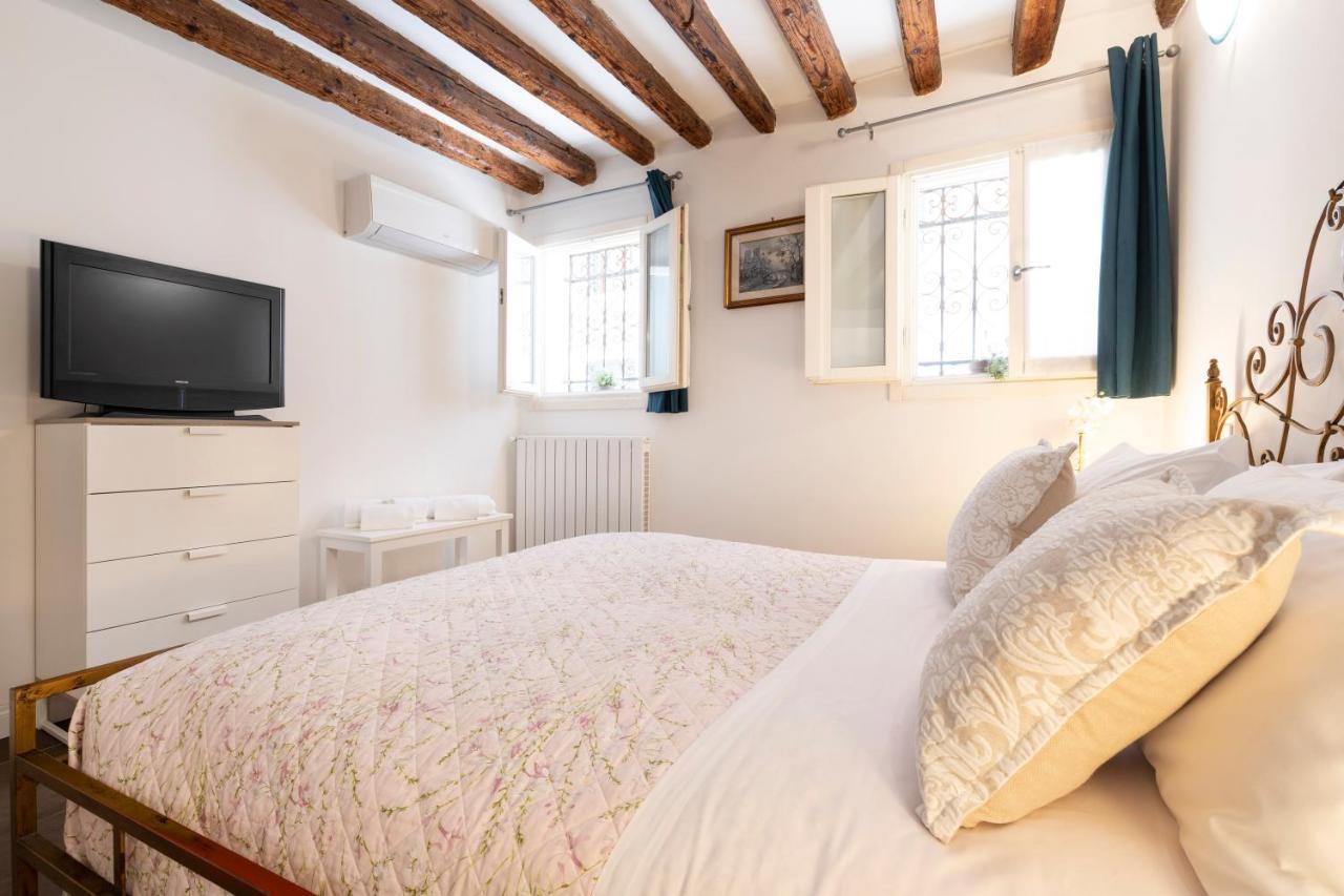 San Giacomo Pied-A-Terre House By Wonderful Italy Venice Exterior photo